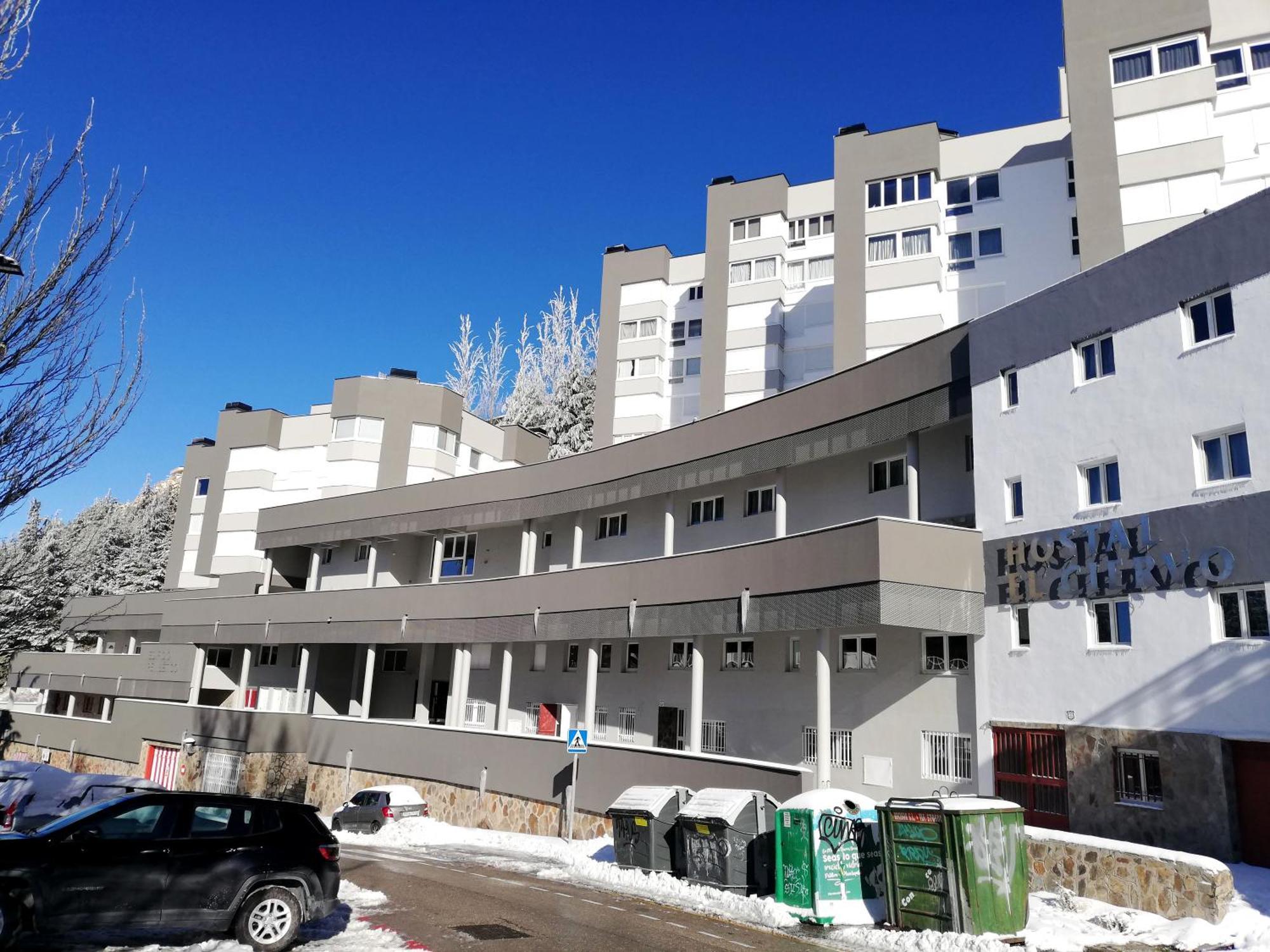 Apartamentos Penibetico Con Parking Y Wifi By Surynieve Sierra Nevada Exterior photo